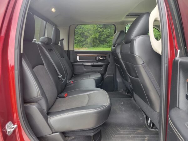2014 Ram 3500 Laramie 6.7 Cummins 4x4 - Image 7