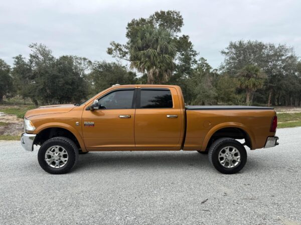 2012 Ram 3500 crew cab short bed 4x4 - Image 8