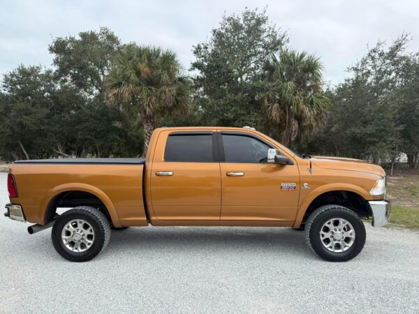 2012 Ram 3500 crew cab short bed 4x4 - Image 6