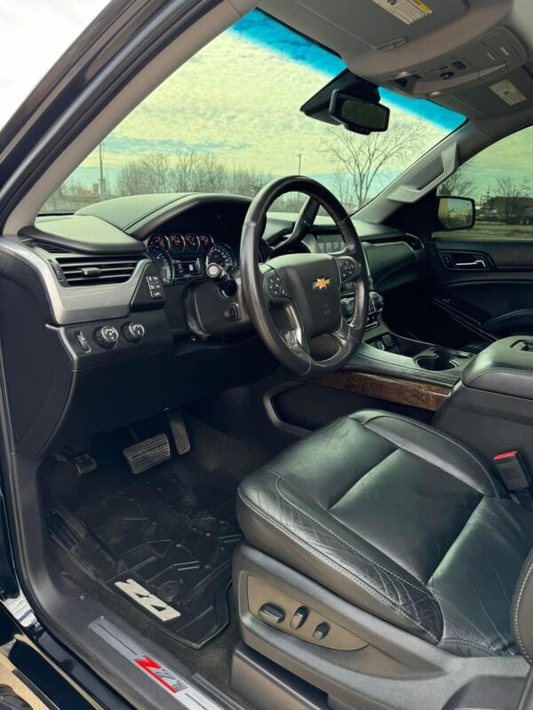 2018 Chevy Tahoe LT Z71 4x4 - Image 9