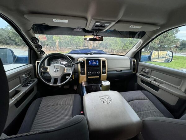 2010 dodge ram 3500 4x4 crew cab short - Image 12