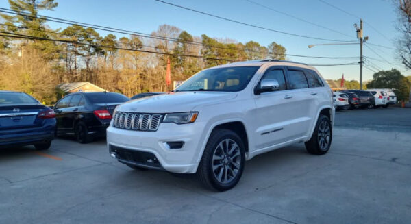 2017 JEEP GRAND CHEROKEE OVERLAND 4WD - Image 12