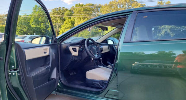 2015 TOYOTA COROLLA LE - Image 7