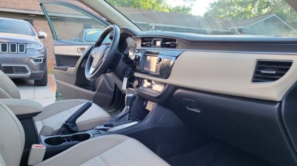2015 TOYOTA COROLLA LE - Image 13