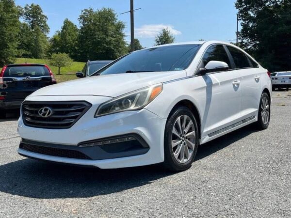 2015 Hyundai Sonata Sport - Image 3