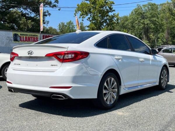 2015 Hyundai Sonata Sport - Image 5