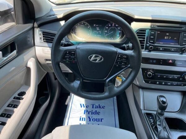 2015 Hyundai Sonata Sport - Image 14