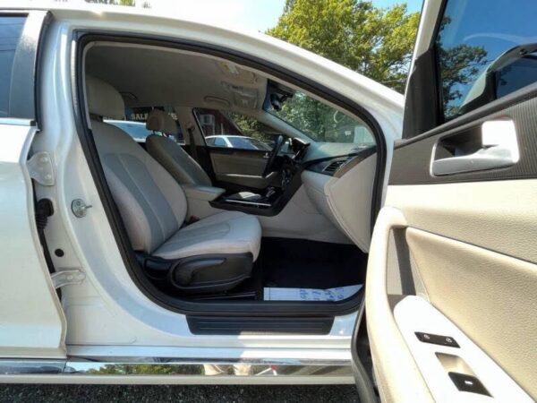 2015 Hyundai Sonata Sport - Image 21