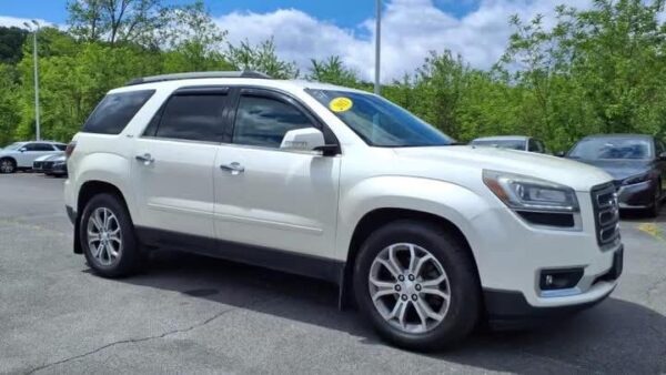 2013 GMC Acadia - Image 2