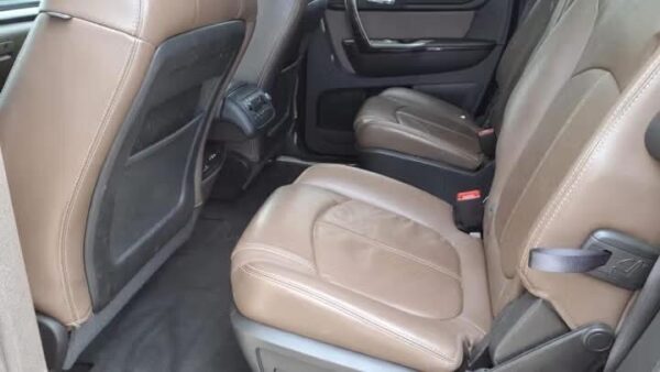 2013 GMC Acadia - Image 8