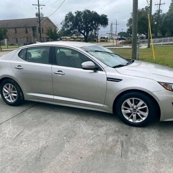 2014 Kia Optima - Image 8