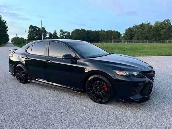 Toyota Camry TRD - Image 3