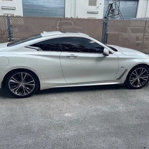 2018 Infiniti Q60 - Image 4
