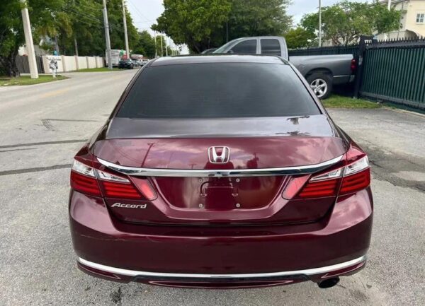 2015 Honda Accord - Image 3