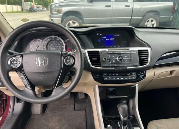 2015 Honda Accord - Image 4
