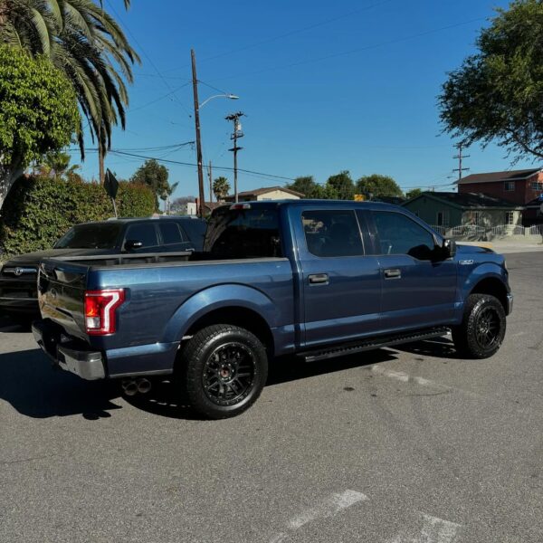 2015 ford f150 xlt 3.5L v6 - Image 4