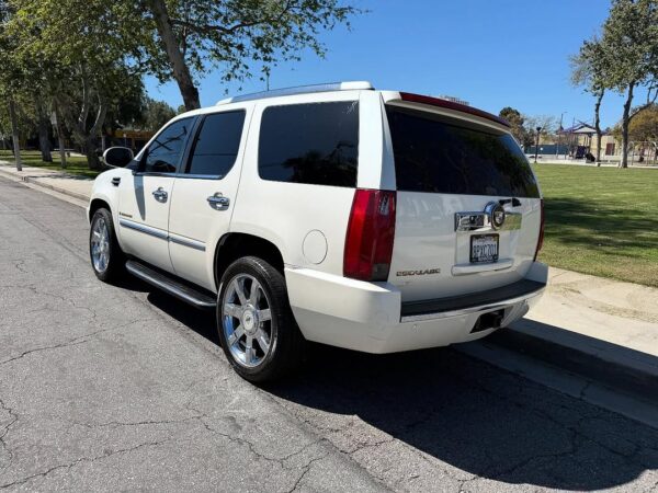 2007 Cadillac Escalade 6.2 - Image 5