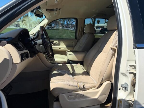 2007 Cadillac Escalade 6.2 - Image 6