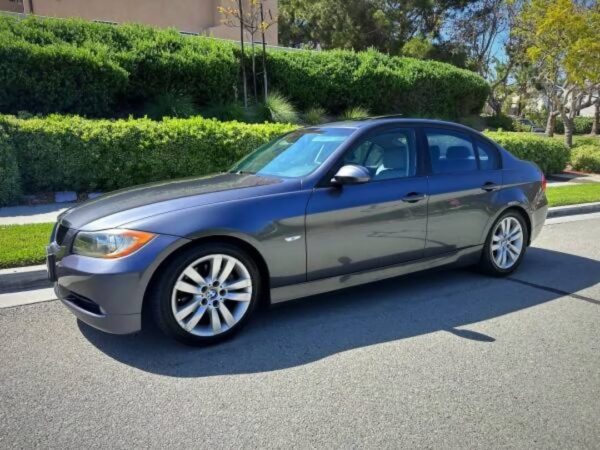 2008 BMW 3281