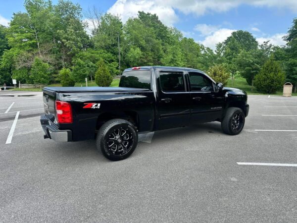 2009 Chevrolet Silverado 1500 - Image 15