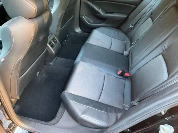 2018 Honda Accord 2.0T Sport - Image 13