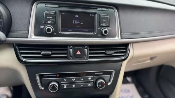 2016 Kia Optima - Image 6