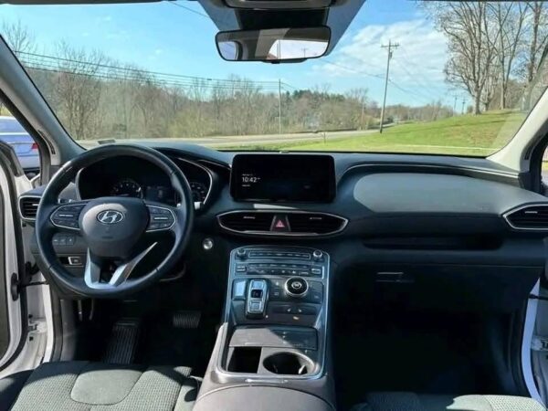 2023 Hyundai Sante Fe SEL - Image 16