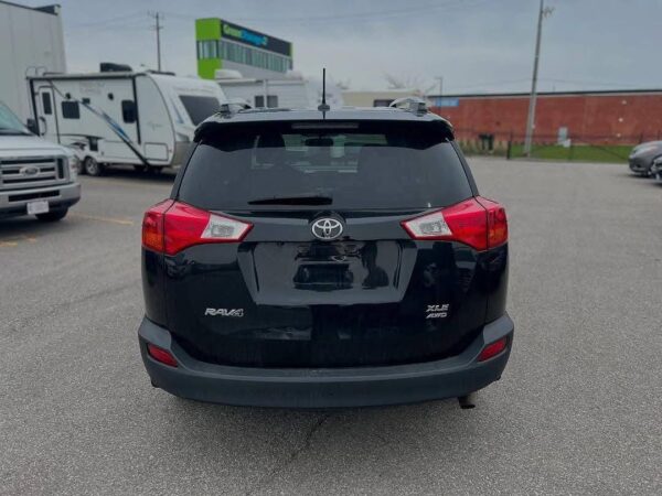 2014 Toyota RAV4 XLE - Image 4