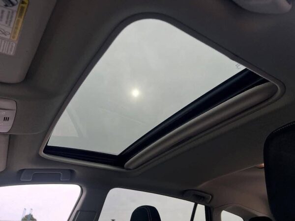 2014 Toyota RAV4 XLE - Image 12