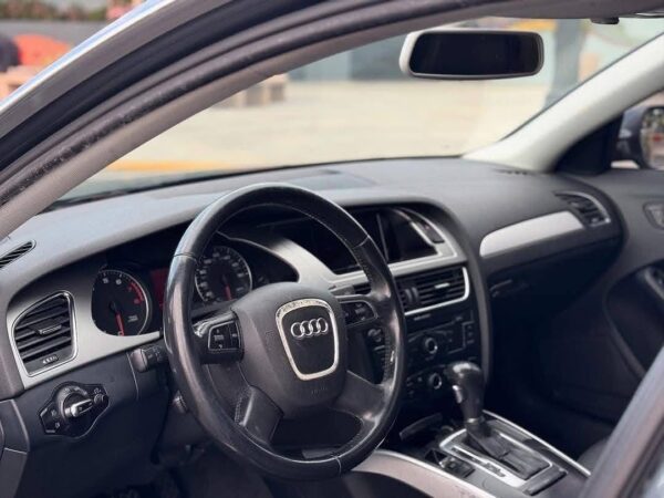 2012 Audi A4 - Image 10