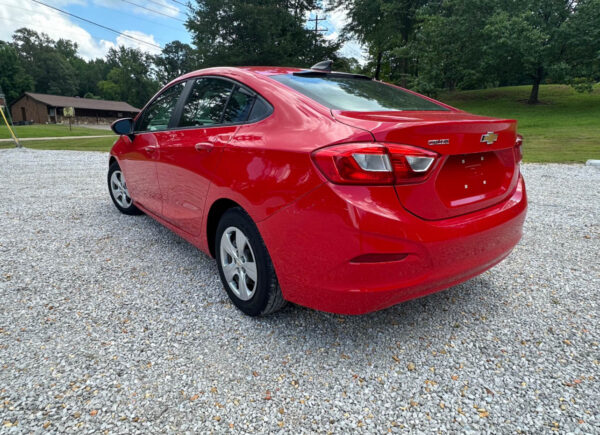 2017 Chevrolet Cruze - Image 7
