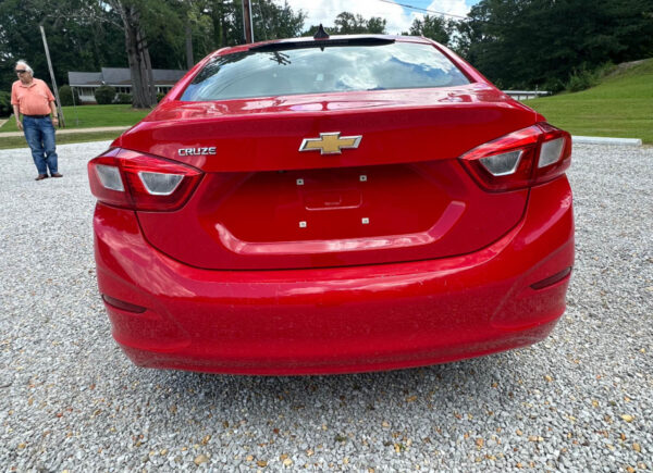 2017 Chevrolet Cruze - Image 6