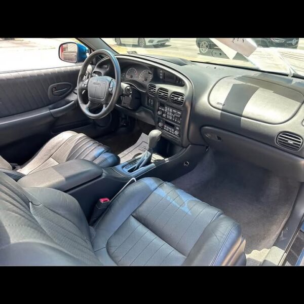 1999 Pontiac Grand Grand Prix GTP - Image 16