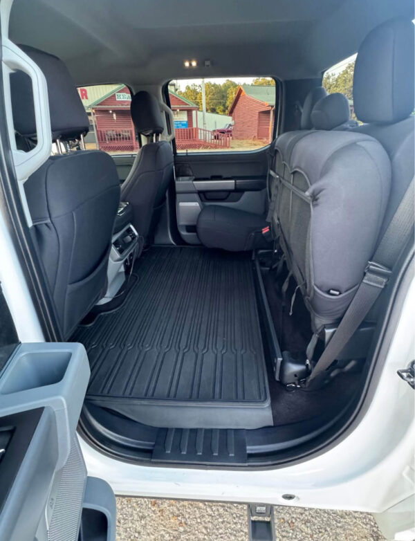 2021 Ford F-150 · XLT Pickup 4D 5 1/2 ft - Image 10