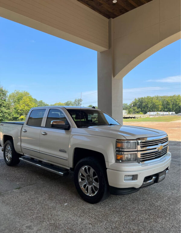 2014 Chevrolet Silverado 1500 Crew Cab · High Country Pickup 4D 5 3/4 ft - Image 5