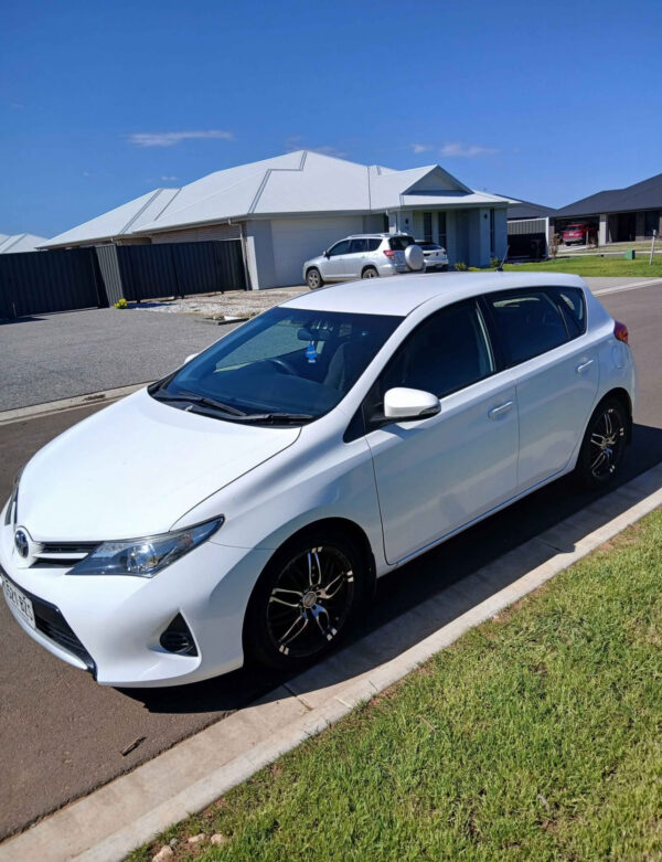 2014 Toyota Corolla - Image 2