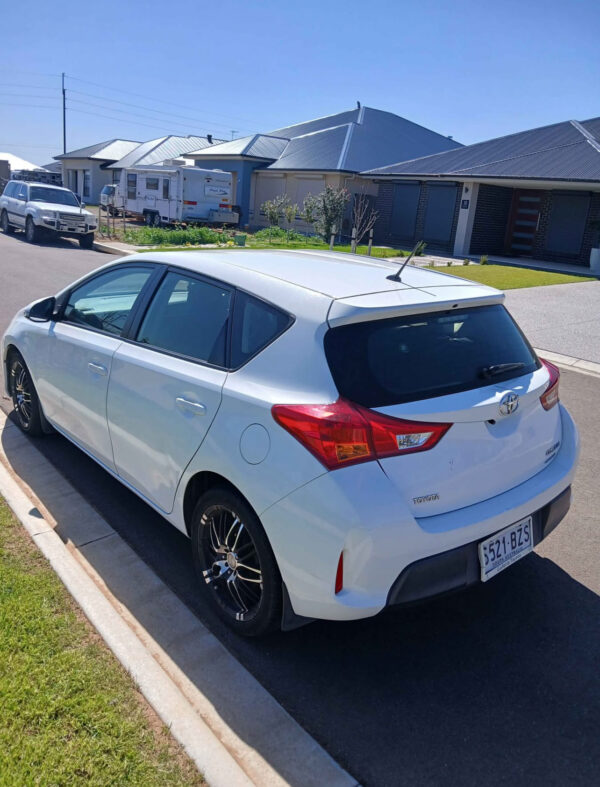 2014 Toyota Corolla - Image 8